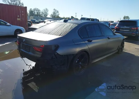 2017 BMW 750I из США, поврежденный, VIN WBA7F0C30HGM22255